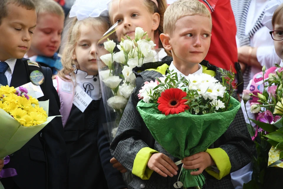 Психолог Роднова перечислила фразы, которые нельзя говорить ребенку перед школой