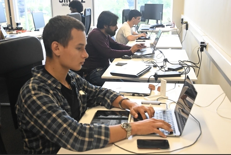 В IT-сфере самым востребованным и высокооплачиваемым специалистом стал DevOps-инженер