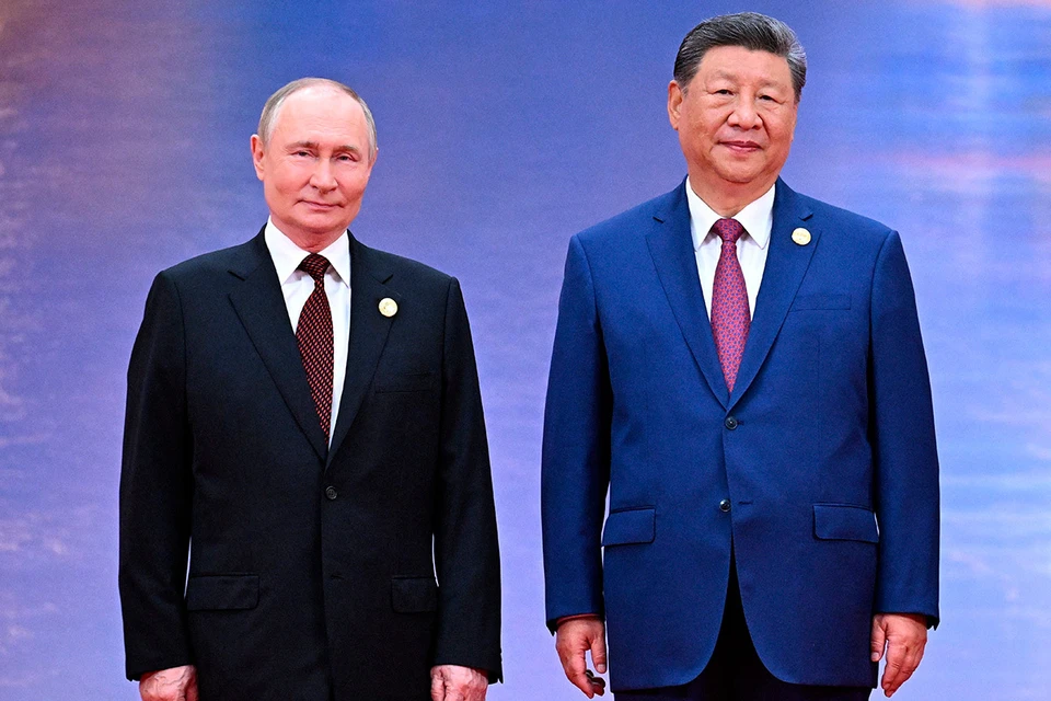 Президент России Владимир Путин прилетел в Китай