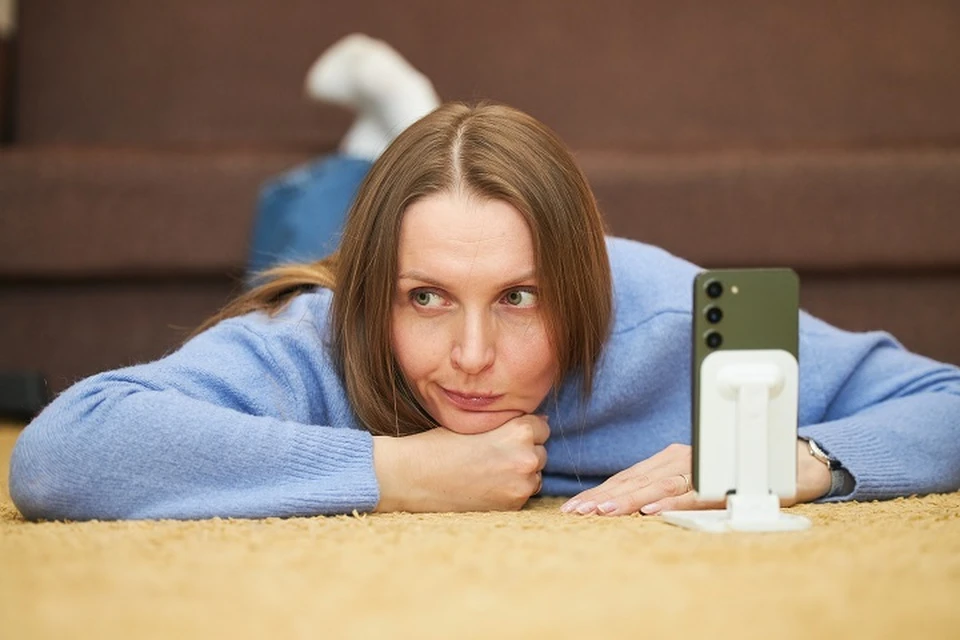 Кому-то парень предлагал любовь, а другим - корейскую косметику.