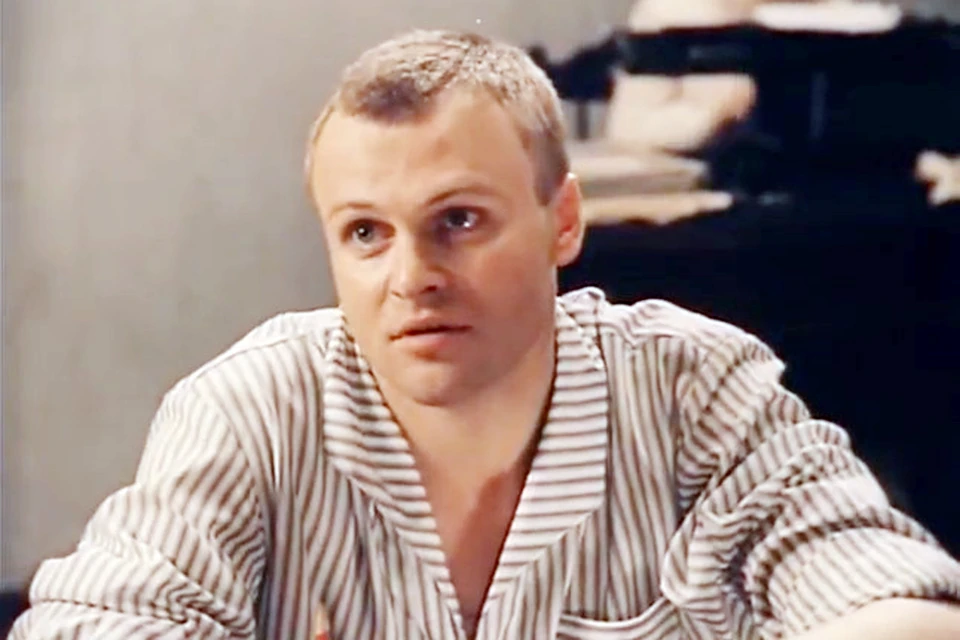 Актер Александр Соловьев в фильме "Зелёный фургон"