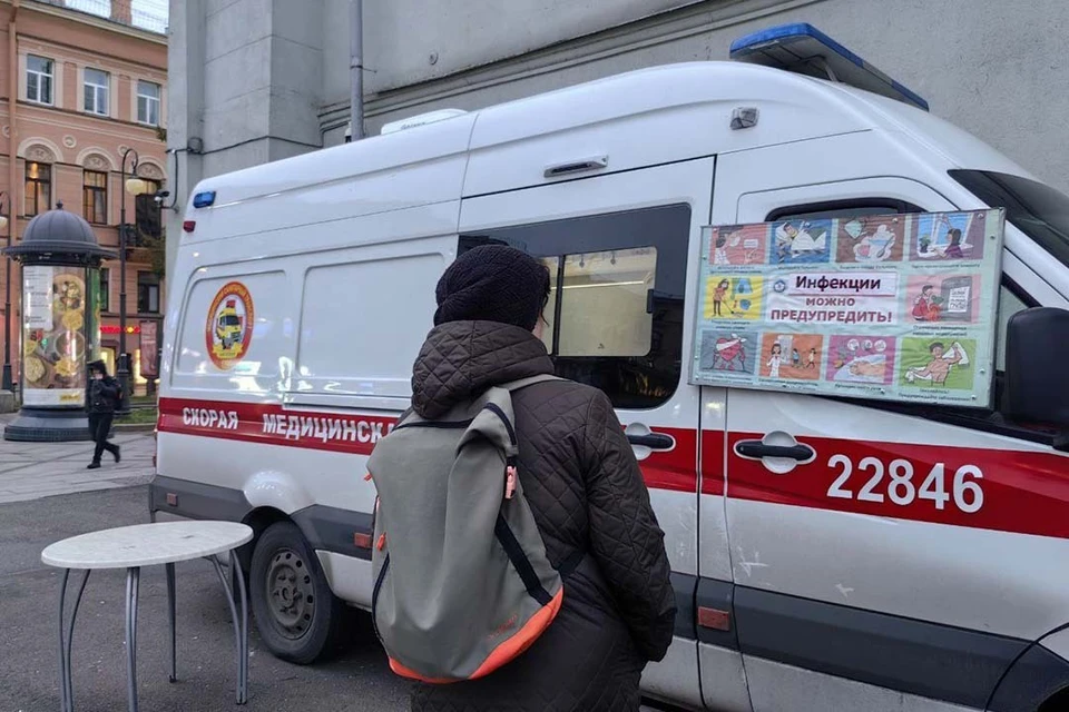 Мобильные пункты вакцинации расположены во всех районах города. Фото: Комздрав