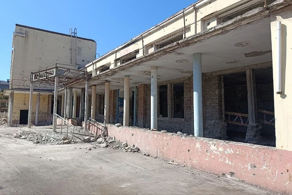 В Мариуполе восстанавливают социальные объекты. Фото: АГО Мариуполь