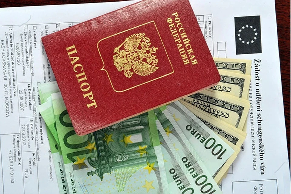 RTVI: Власти ФРГ ужесточили выдачу шенгенских и национальных виз россиянам