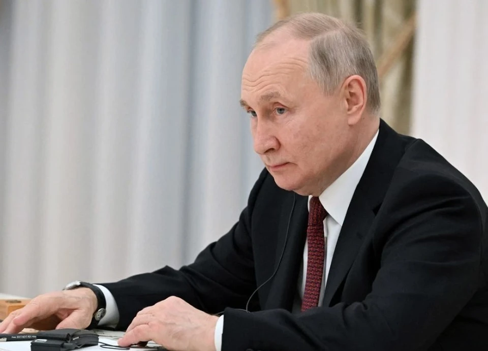 Путин поручил поднять выплату по земским программам в приграничье с 2027 года