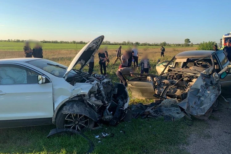В Крыму столкнулись Nissan и «десятка»: погибли водитель и пятимесячный ребенок