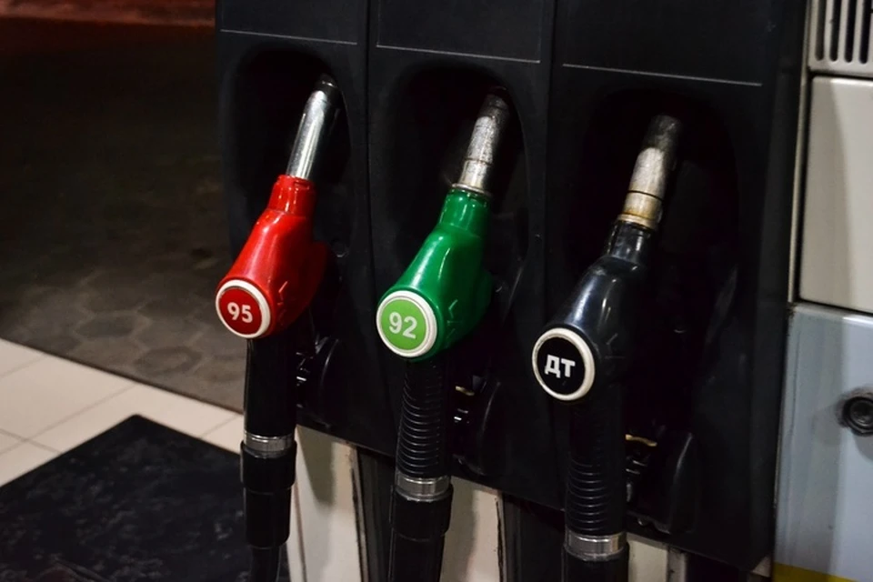 Трудности с поставками ГСМ в регионе находятся на стадии решения