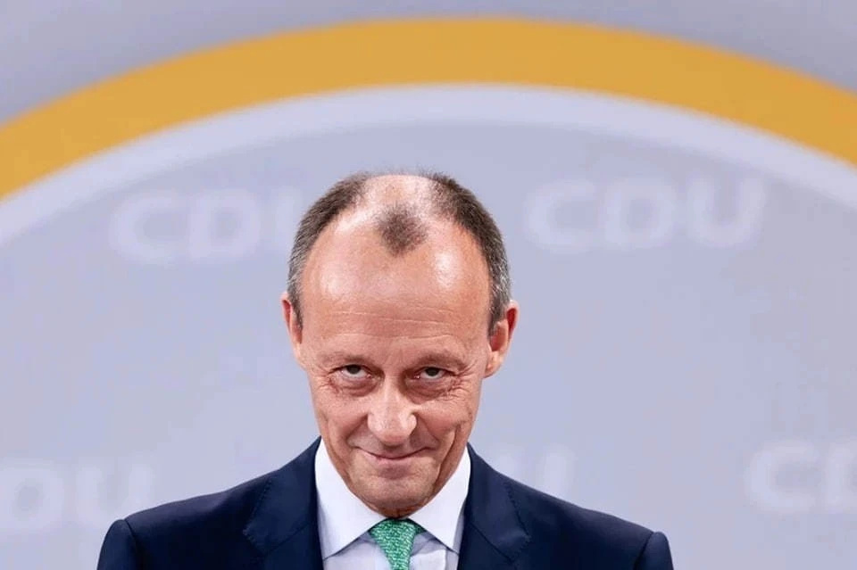 Bloomberg: Мерц набросился на Орбана из-за Украины во время саммита ЕС