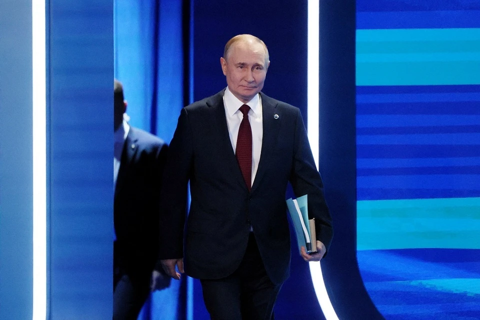 Владимир Путин назвал неожиданностью отмену виз в Китай