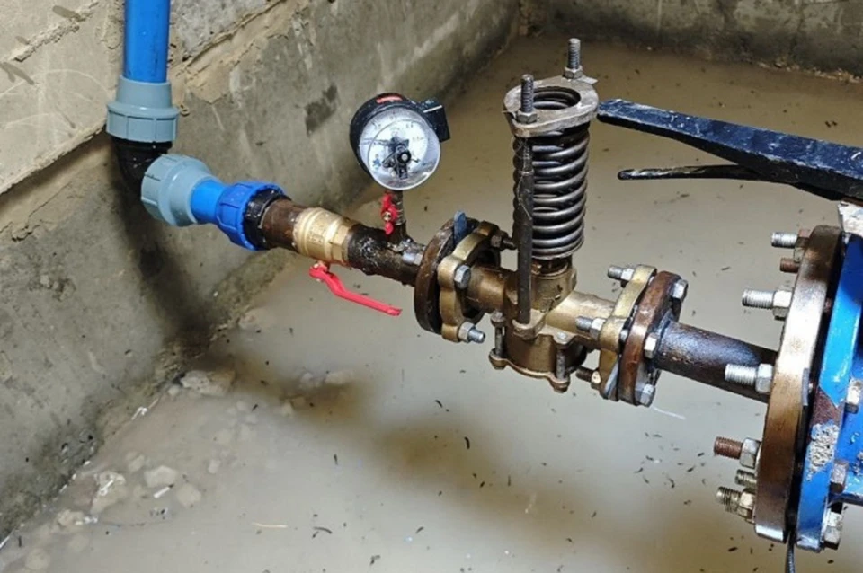 Незаконное использование насосов приводит к снижению давления в сети, неравномерному распределению воды и создает проблемы с водоснабжением для других потребителей. Фото (архив): Минстрой ДНР