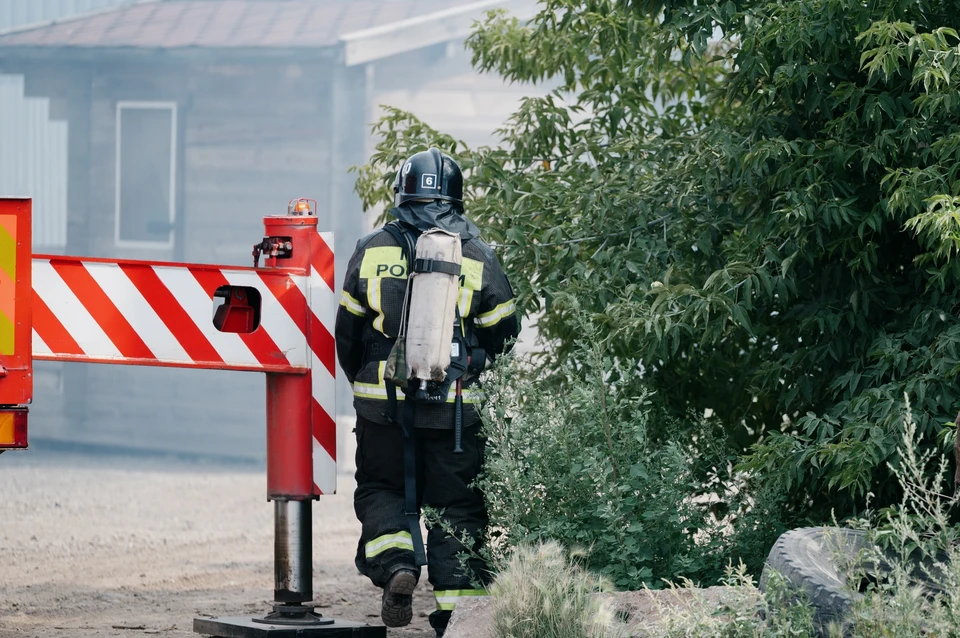 Дом выгорел дотла.