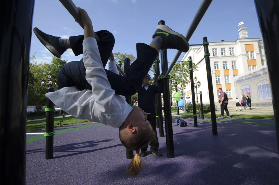 Спортплощадки при нижегородских школах планируют открыть для детей после уроков.