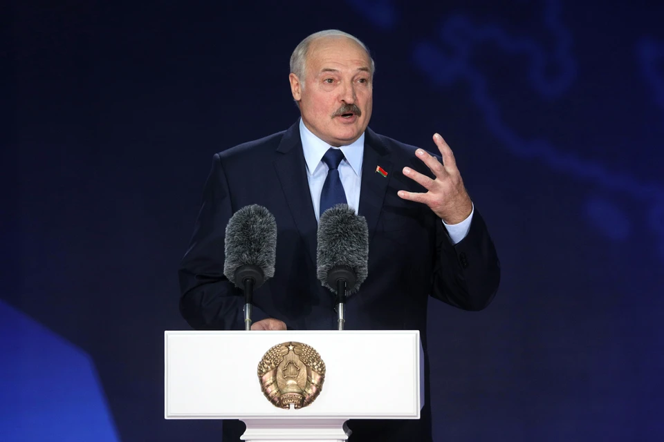 Лукашенко рассказал, что случится с Украиной, если она не прекратит бои