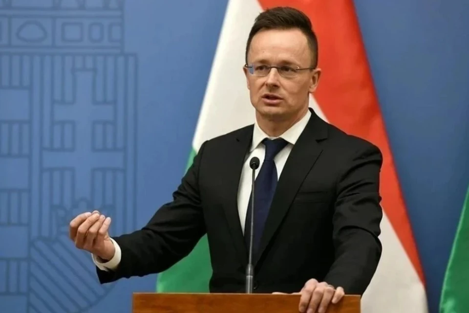 Сийярто: Венгрия не позволит диктовать, у кого ей приобретать ресурсы