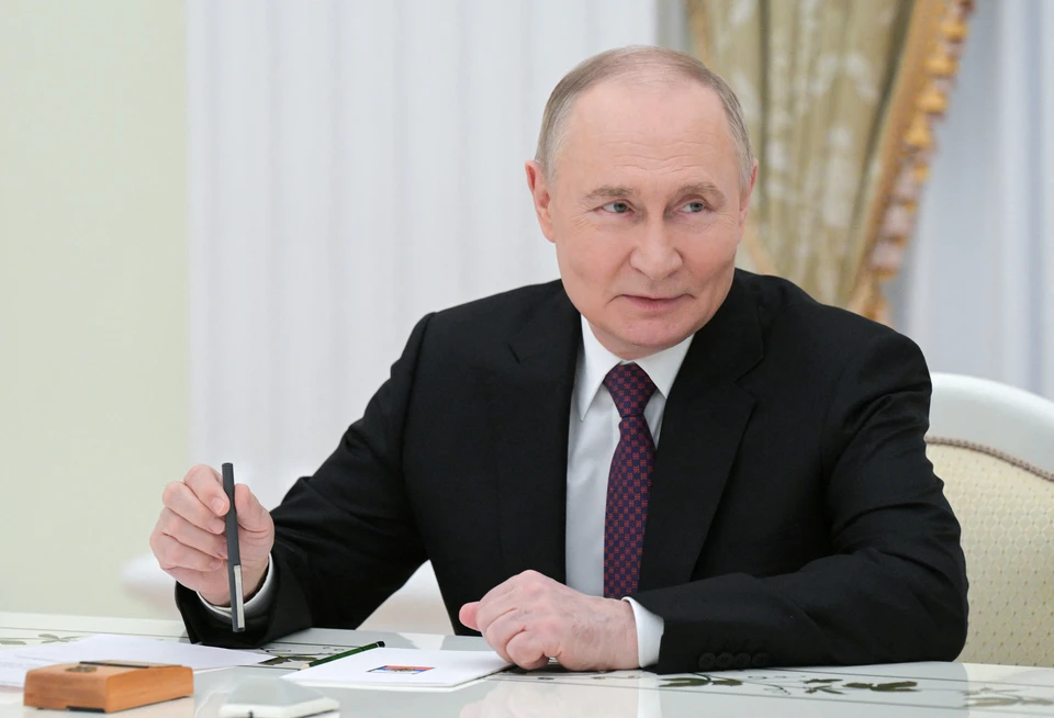 Кремль: Путин хранит подаренные бойцами СВО иконы со следами пуль у себя дома