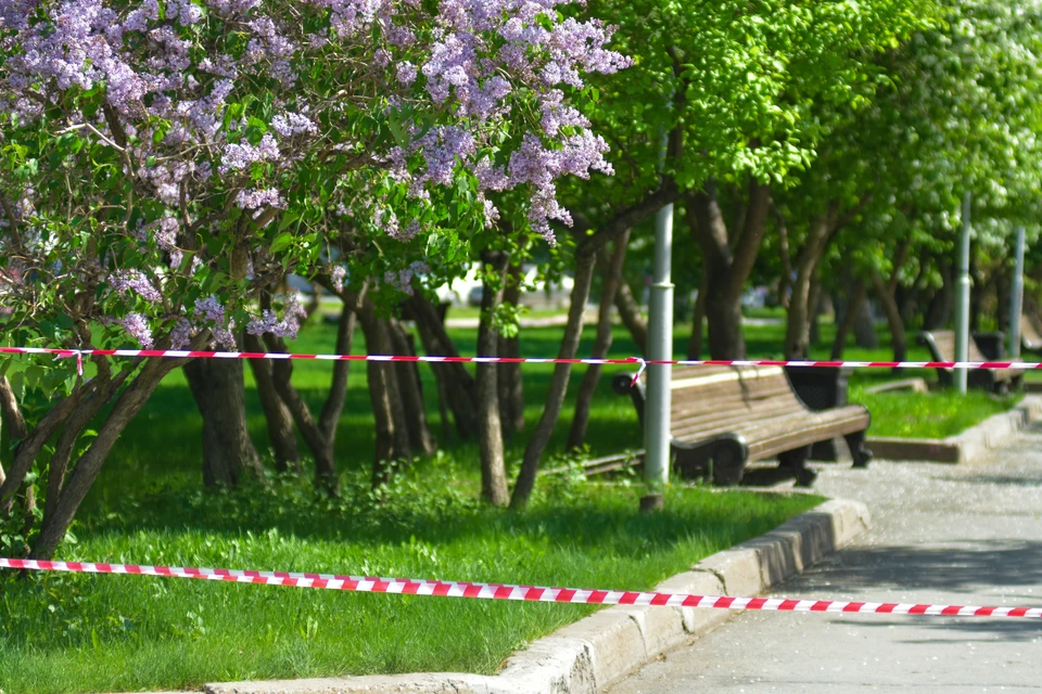 В Новосибирске закрылись летние аттракционы и спортивные площадки