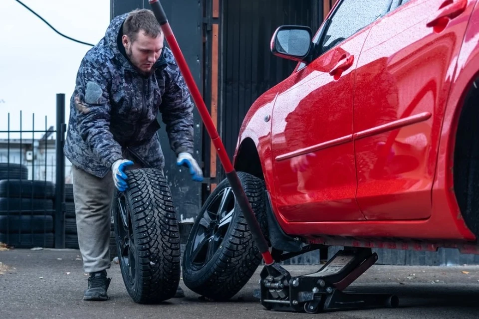 Продажи зимних автомобильных шин выросли на маркетплейсках на 330% в октябре, фото: Иванова Диана