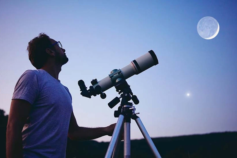 Ученая Кравченко: Москвичи увидят комету, пролетающую раз в 1350 лет