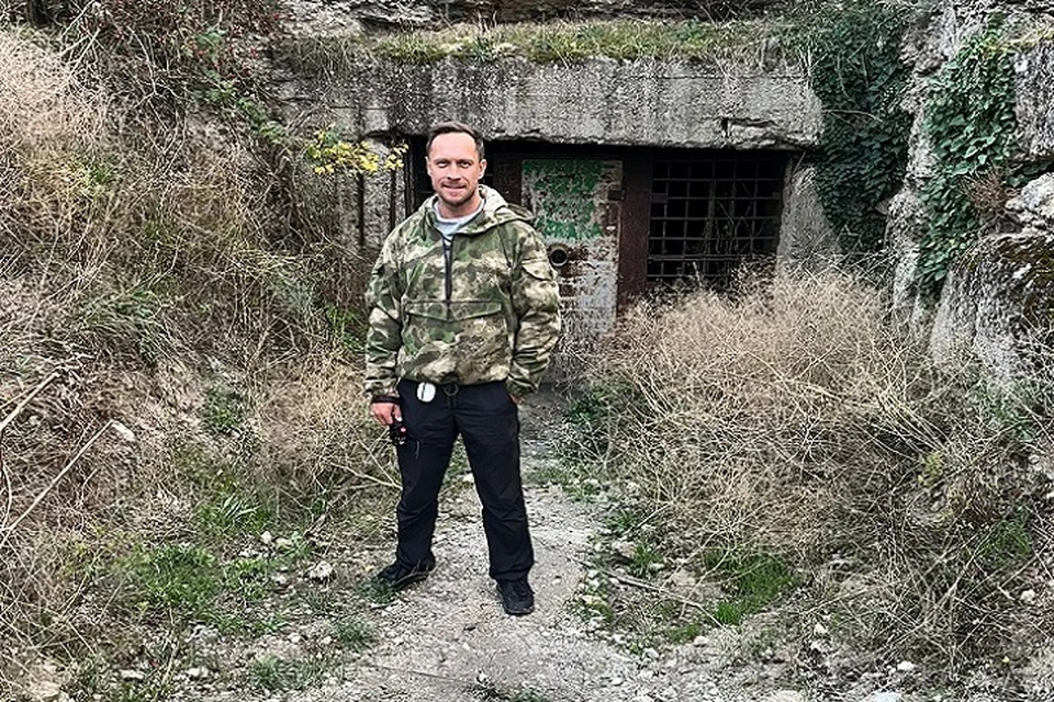 Сергей Астахов побывал в Старокарантинских каменоломнях в Керчи. Фото: Крымский военно-патриотический спортивно-туристический клуб "Набат".