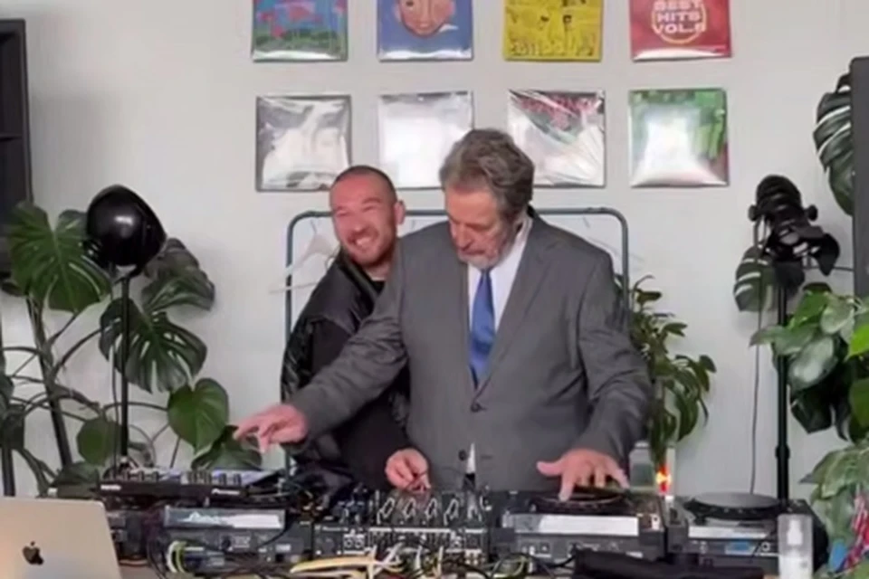 Мастер-класс для южноафриканского гостя провел резидент площадки DJ Bubblegum Gum.