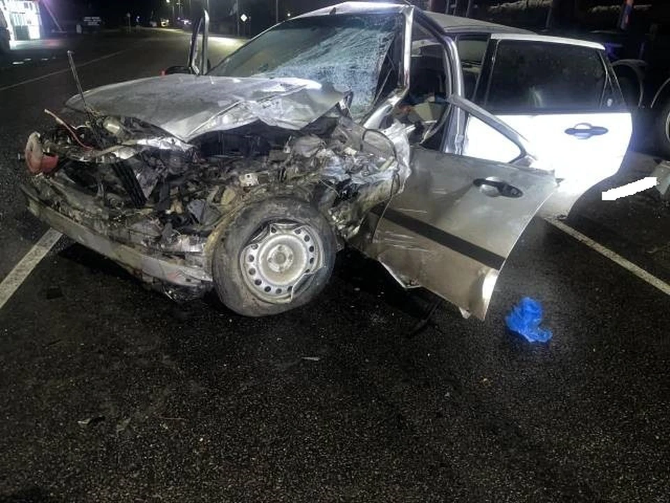 Водителя иномарки отвезли в больницу