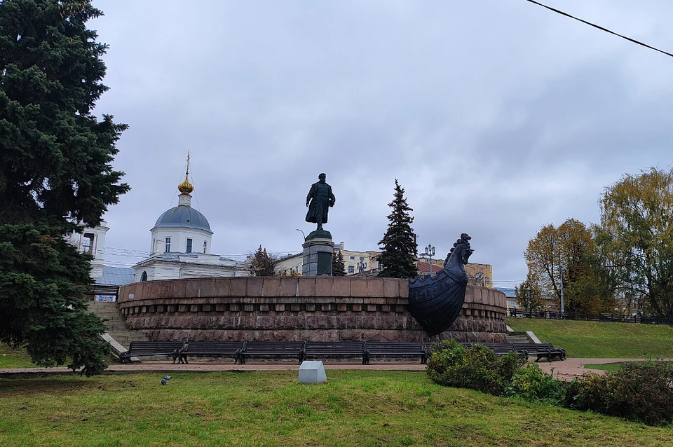Памятник Афанасию Никитину - один из самых интересных в Твери.