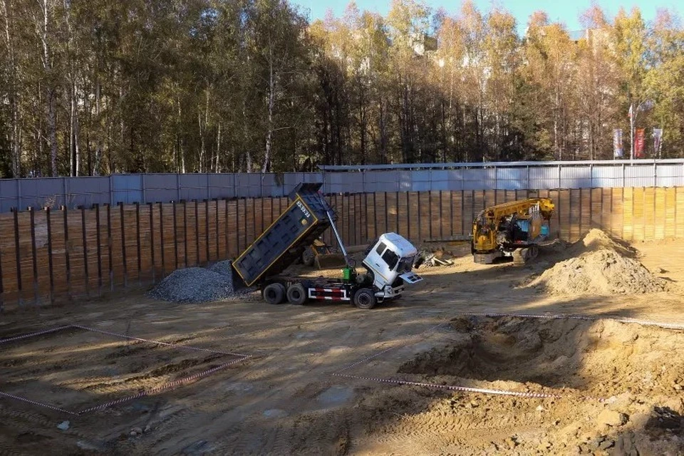 Строительство новой "Искры" в Индустриальном районе Барнаула