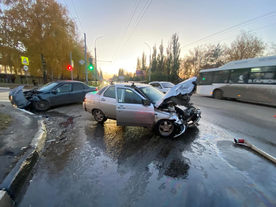 В аварии пострадали пассажирки "Гранты"