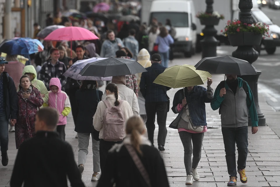 В Ростове-на-Дону введен режим повышенной готовности из-за непогоды.