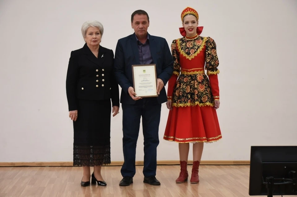 Депутат Оренбургского городского Совета Ольга Березнева приняла участие в церемонии награждения лучших сотрудников отрасли. Фото: Оренбургский горсовет