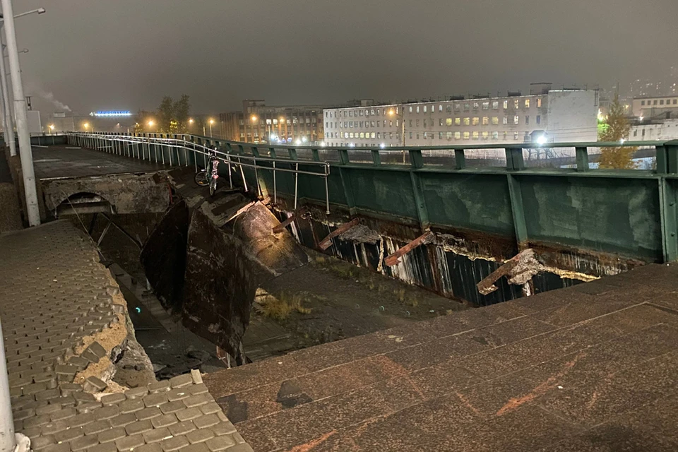 Обвал крыши. Фото: пресс-служба администрации Красногвардейского района