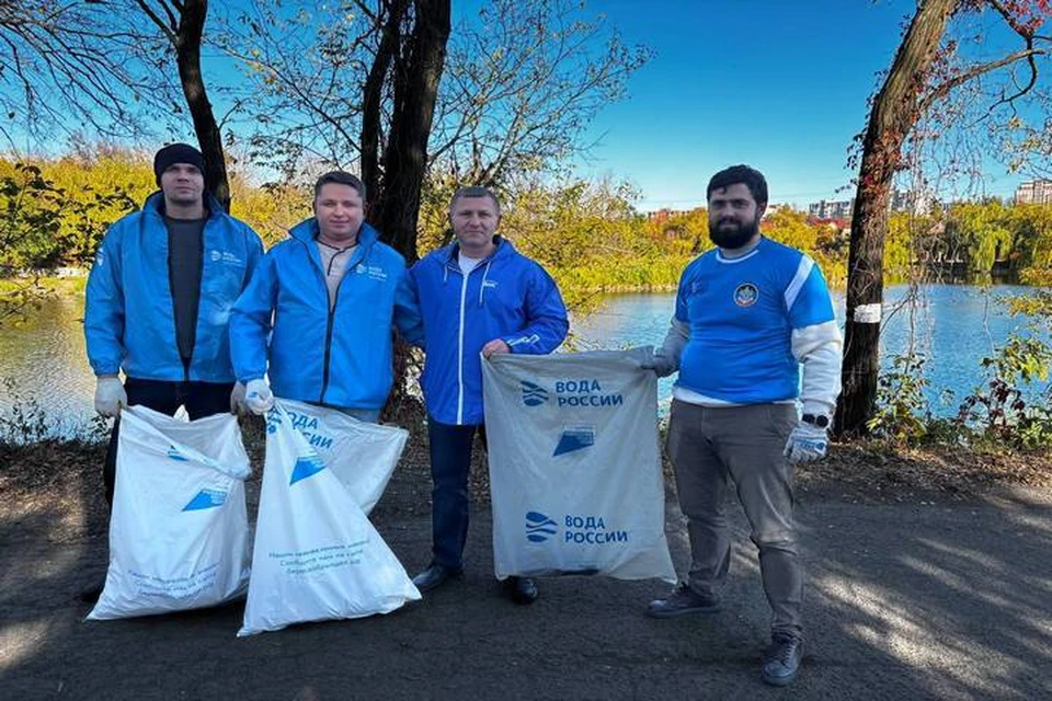 Экологический субботник на Ветковском пруду в Донецке. Фото: Минприроды ДНР