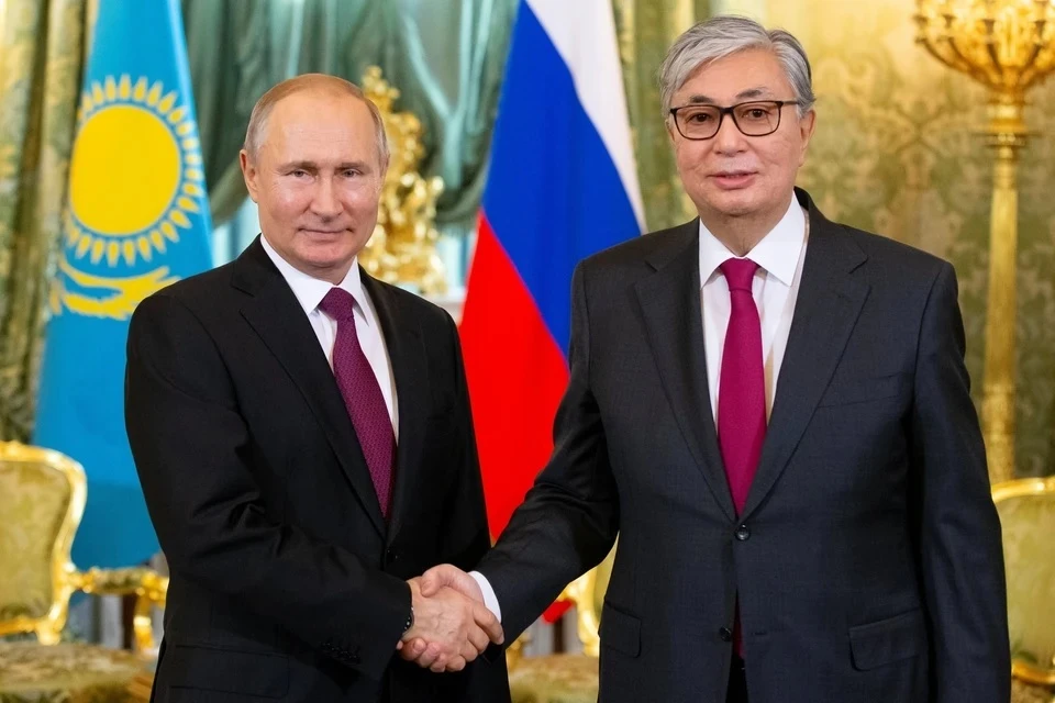 Владимир Путин поздравил президента Казахстана Токаева с Днем Республики