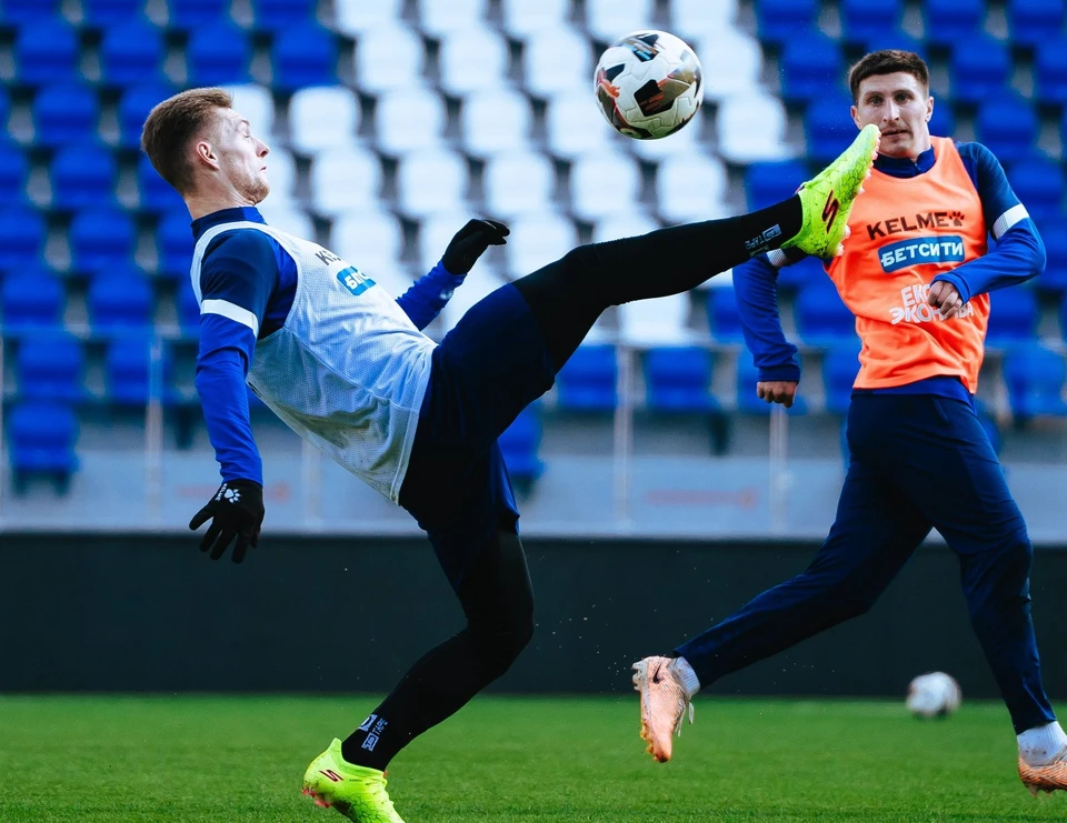 Учитывая комфортное турнирное положение «Факела», завтрашняя ничья вполне устроит команду Василенко.