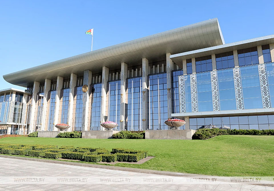 Президент поздравил белорусов с днем автомобилиста и дорожника. Фото: belta.by