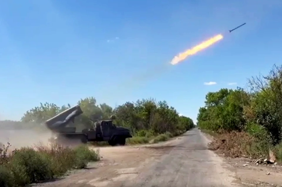 Группировка войск «Центр» уничтожает попавшего в кольцо в Красноармейске и Димитрове противника