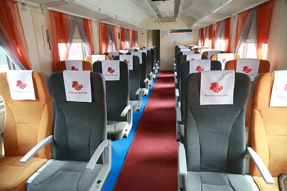 Поезд "Калина красная" ходит по маршруту Барнаул-Бийск-Барнаул