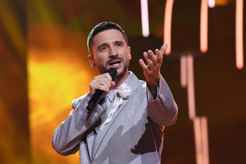 Стоимость каждого из оставшихся билетов составляет 12 тысяч рублей.