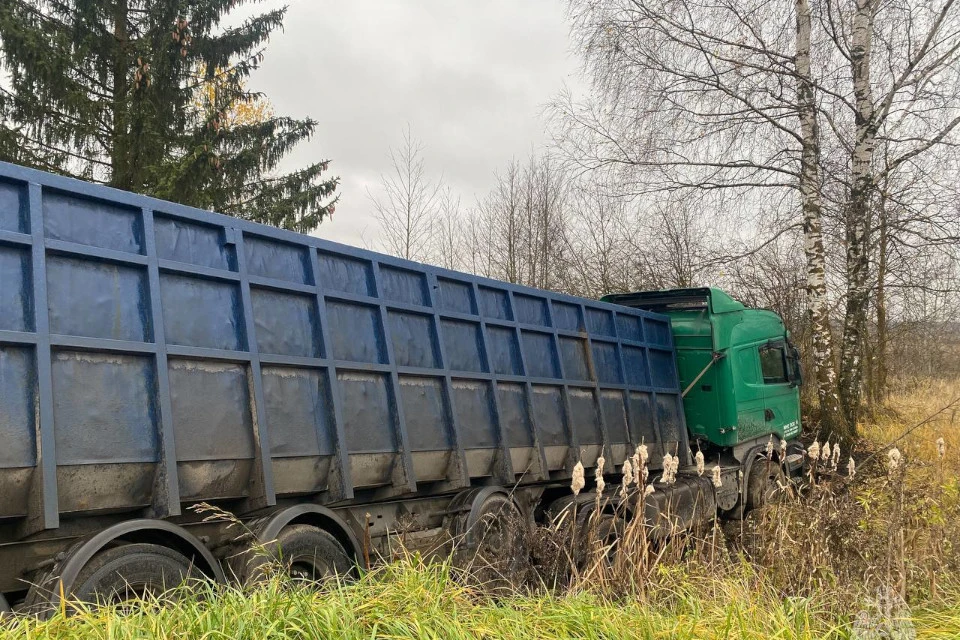 Водитель не справился с управлением. Фото: ГУ МЧС России по Тверской области