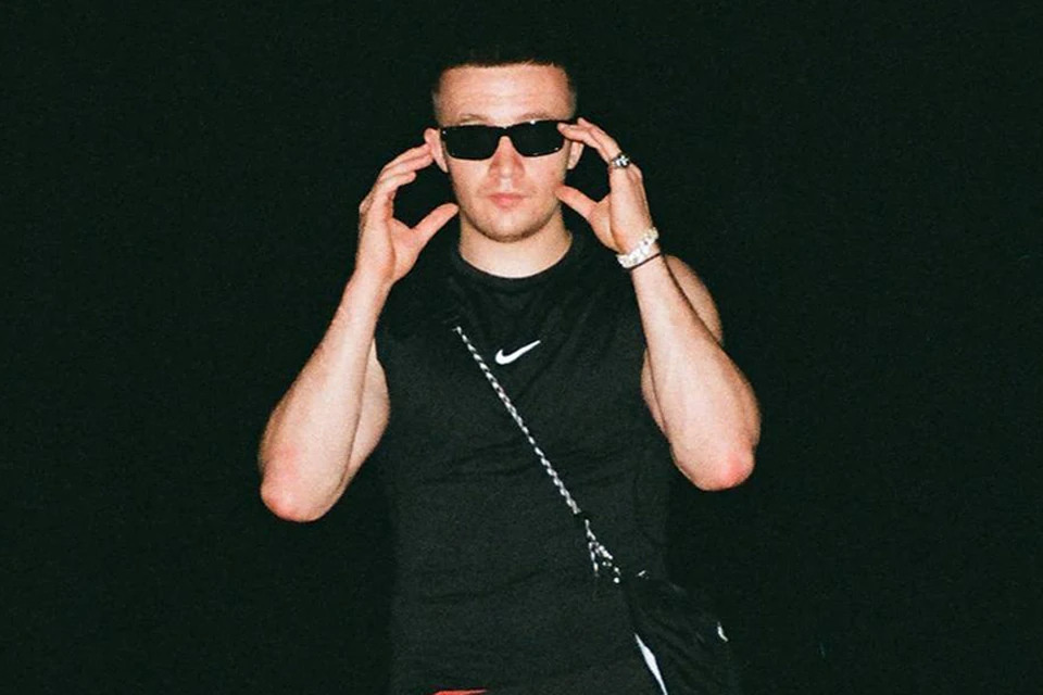 Знаменитому российскому рэперу Георгию Гергерту, более известному как Icegergert, может грозить до 15 суток ареста за пропаганду запрещенного движения АУЕ*.