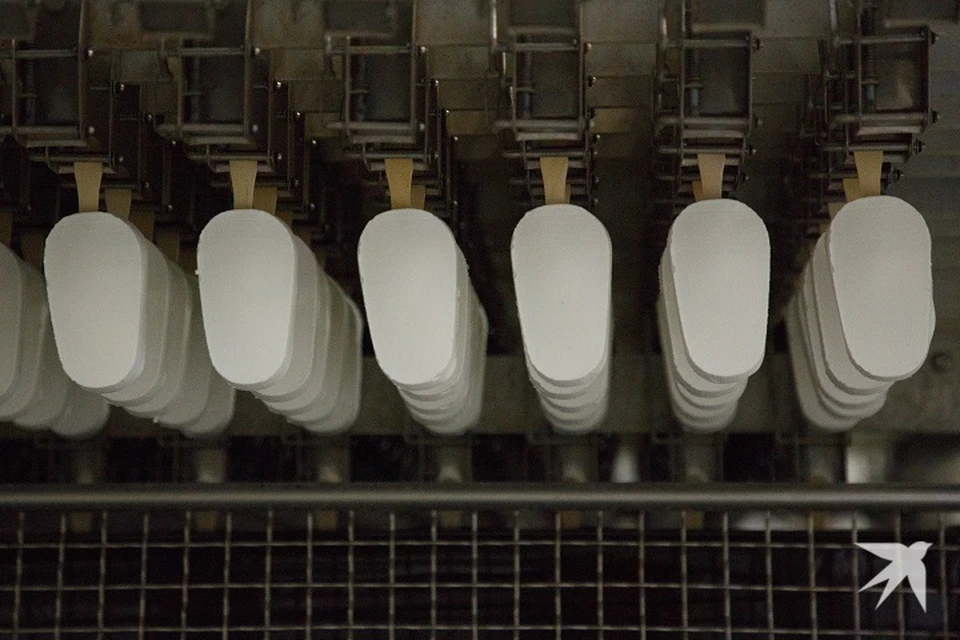 Свердловская область поставила в Китай тысячи тонн палочек для мороженого