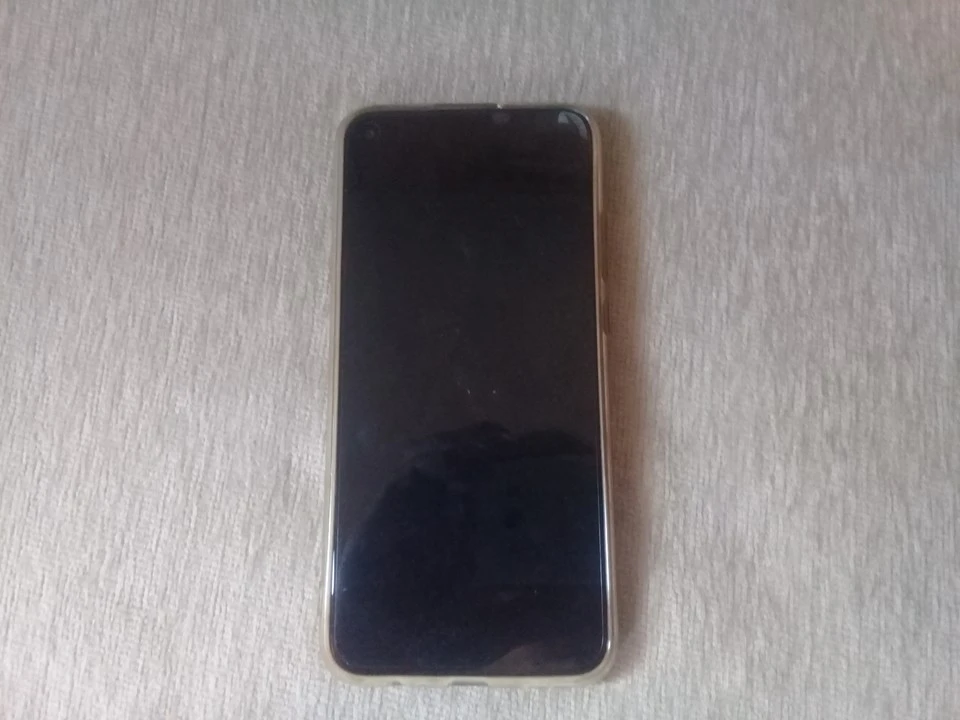 Мужчина наткнулся в одном из мессенджеров на объявление о том, что белгородская компания может ввезти из-за рубежа машину.