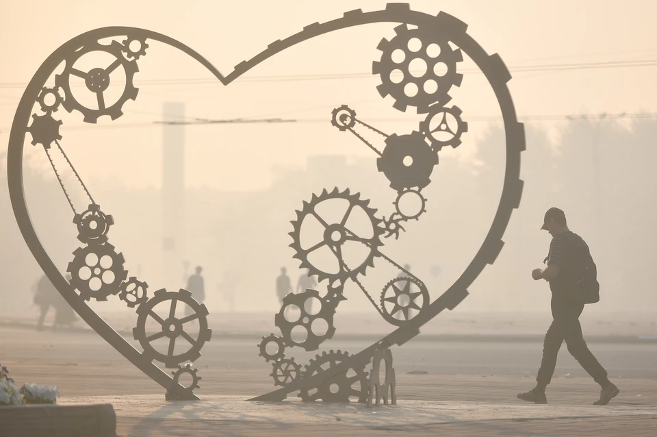 Специалисты призывают граждан сохранять спокойствие и следить за дальнейшими прогнозами