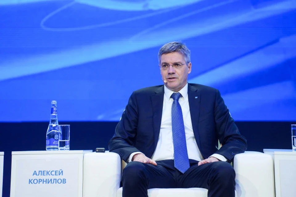 Инвестиционный стратег Алексей Корнилов считает, что ключевая ставка может продолжить снижение и в 2026 году / Фото: пресс-служба ВТБ