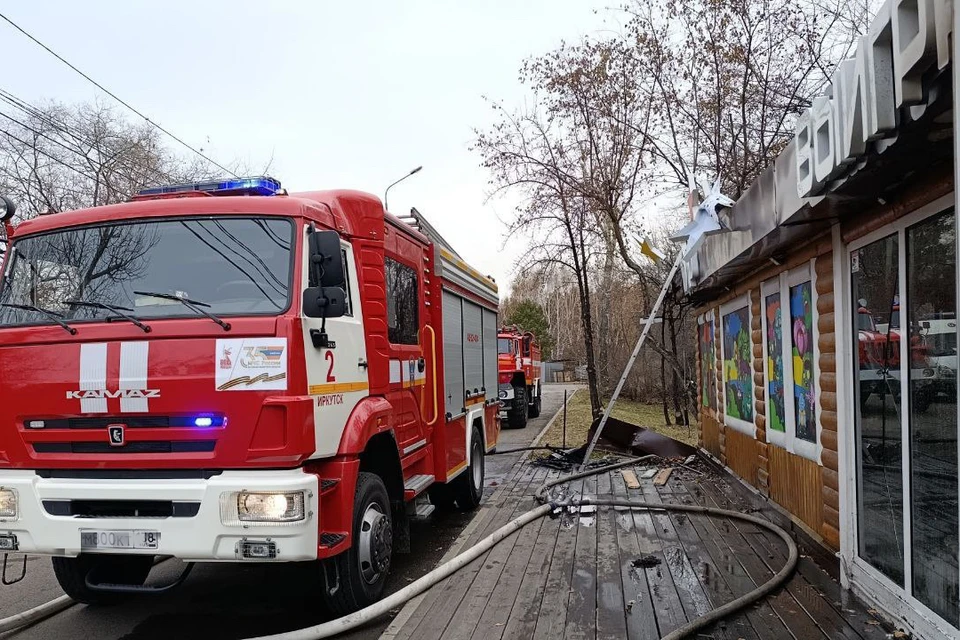 В Иркутске на острове Конный загорелся тир