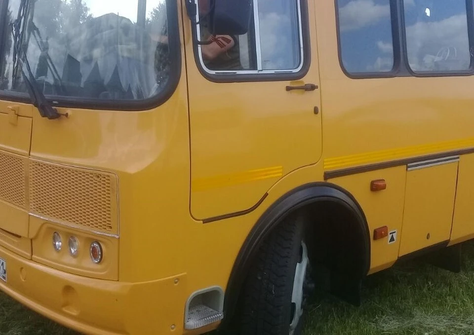 Водитель автобуса «ПАЗ» выехал на встречку, нарушив требование сплошной линии дорожной разметки.