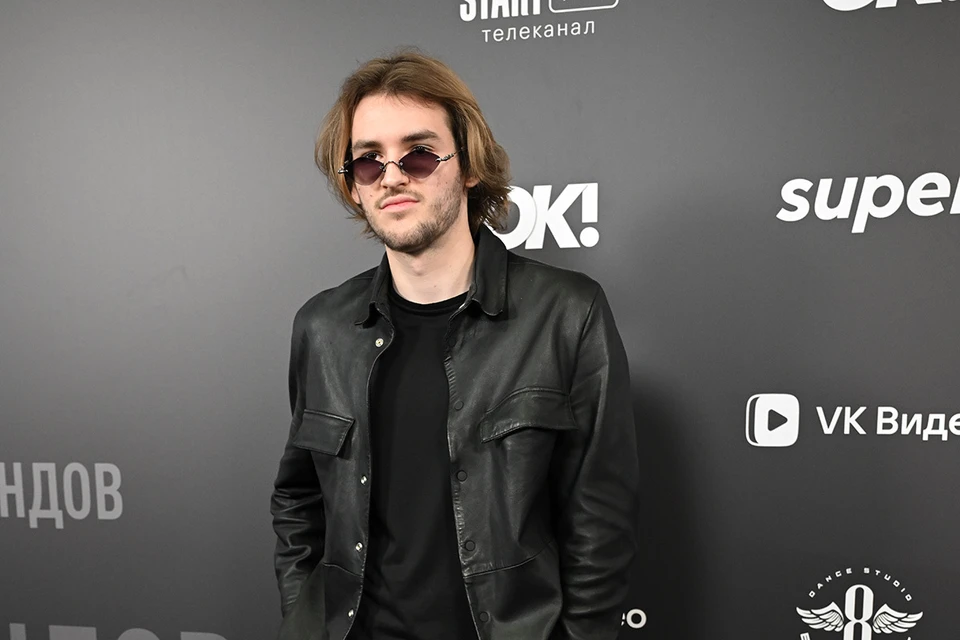 Артем Черницын решил идти по стопам звездных родителей