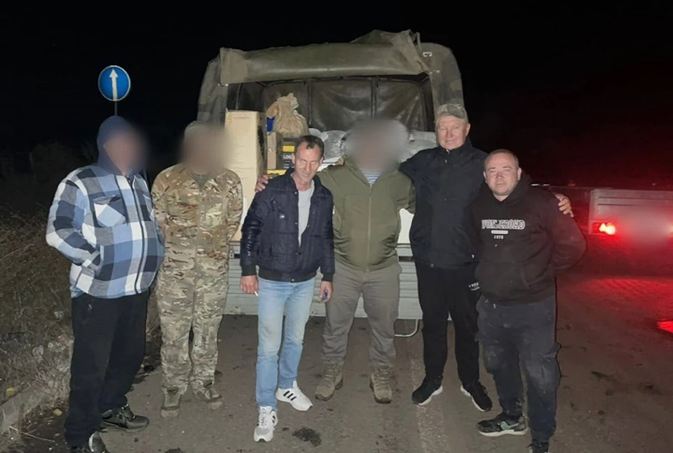 Вместе с грузом ребятам передали тёплые слова от близких. Фото: соцсети губернатора СК.