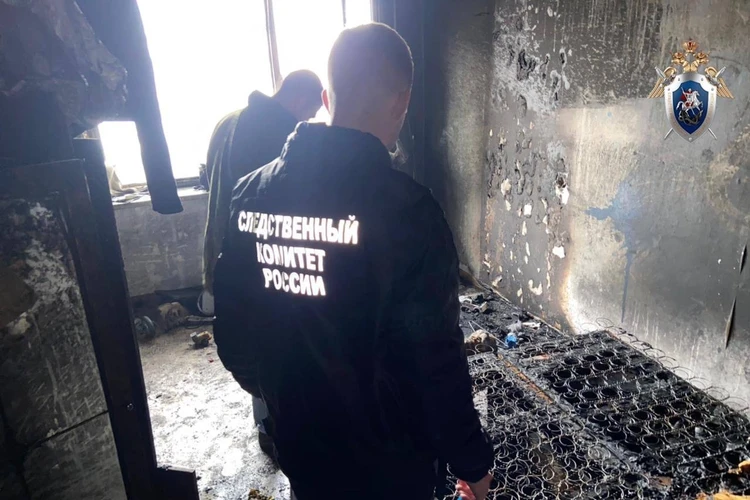 Двое малышей угорели насмерть, третий – в тяжелом состоянии: появились детали страшного пожара в запертой квартире в Приморье