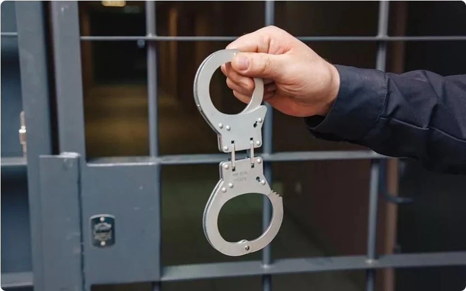 20 ударов ножом в спину